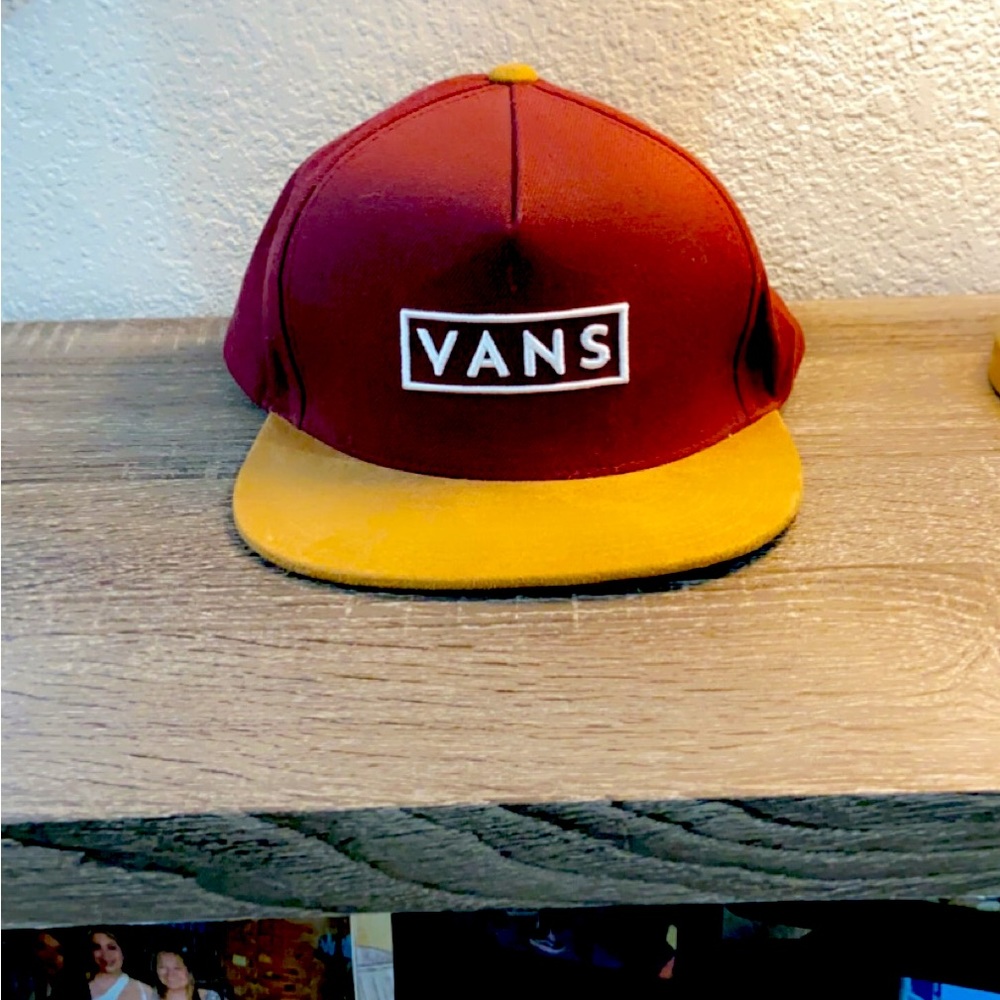 Unisex, Vans, SnapBack hat, ones size fits all